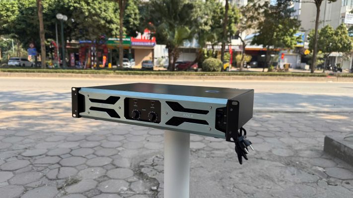 cục đẩy công suất M-Audio KA2.4